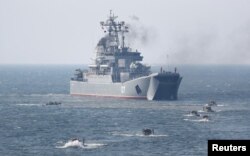 Учения Балтийского флота ВМФ России по высадке морского десанта на полигоне Хмелевка в Калининградской области России, 4 апреля 2019 года